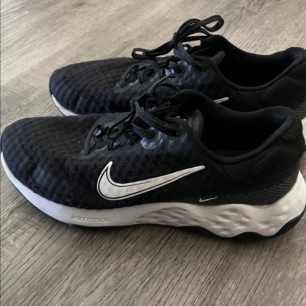Nike Black and White Athletic Sneakers